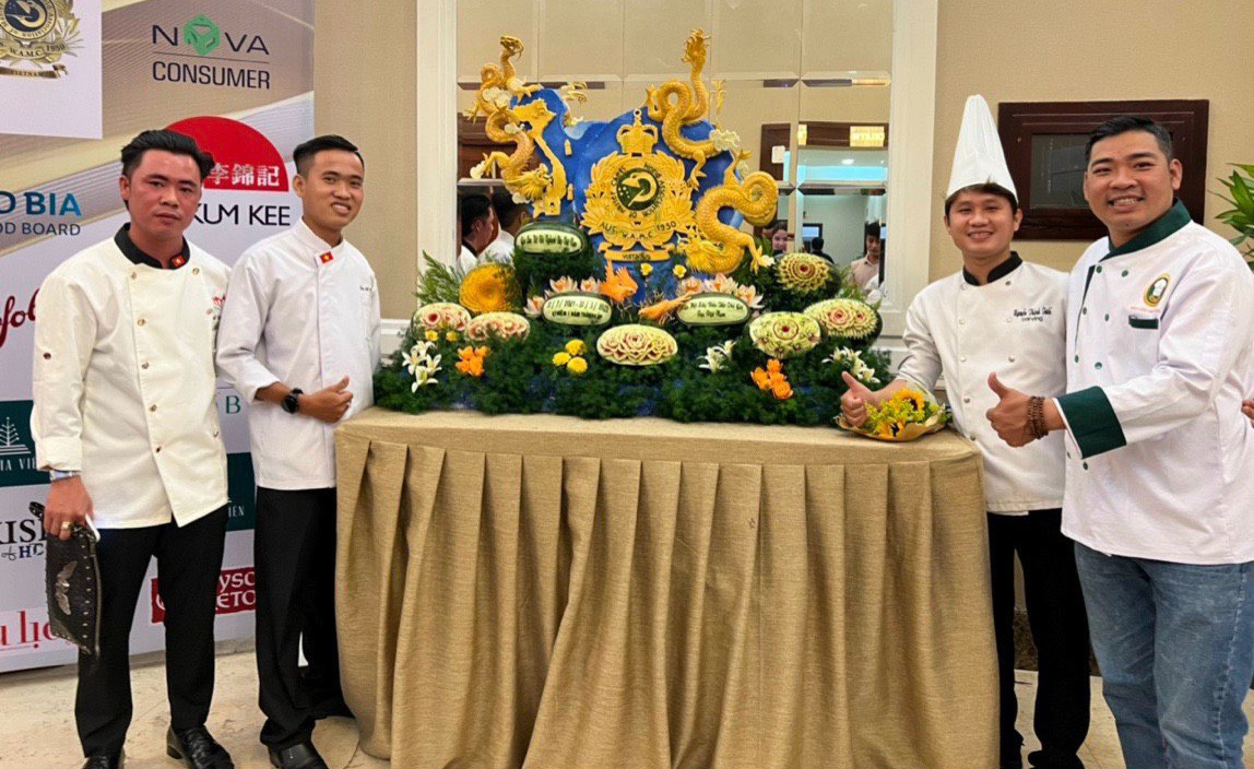 Đầu bếp Võ Công hậu tại hội siêu đầu bếp thế giới